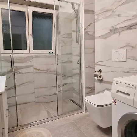 Lakeview With Self Check-in & Private Parking On Request *